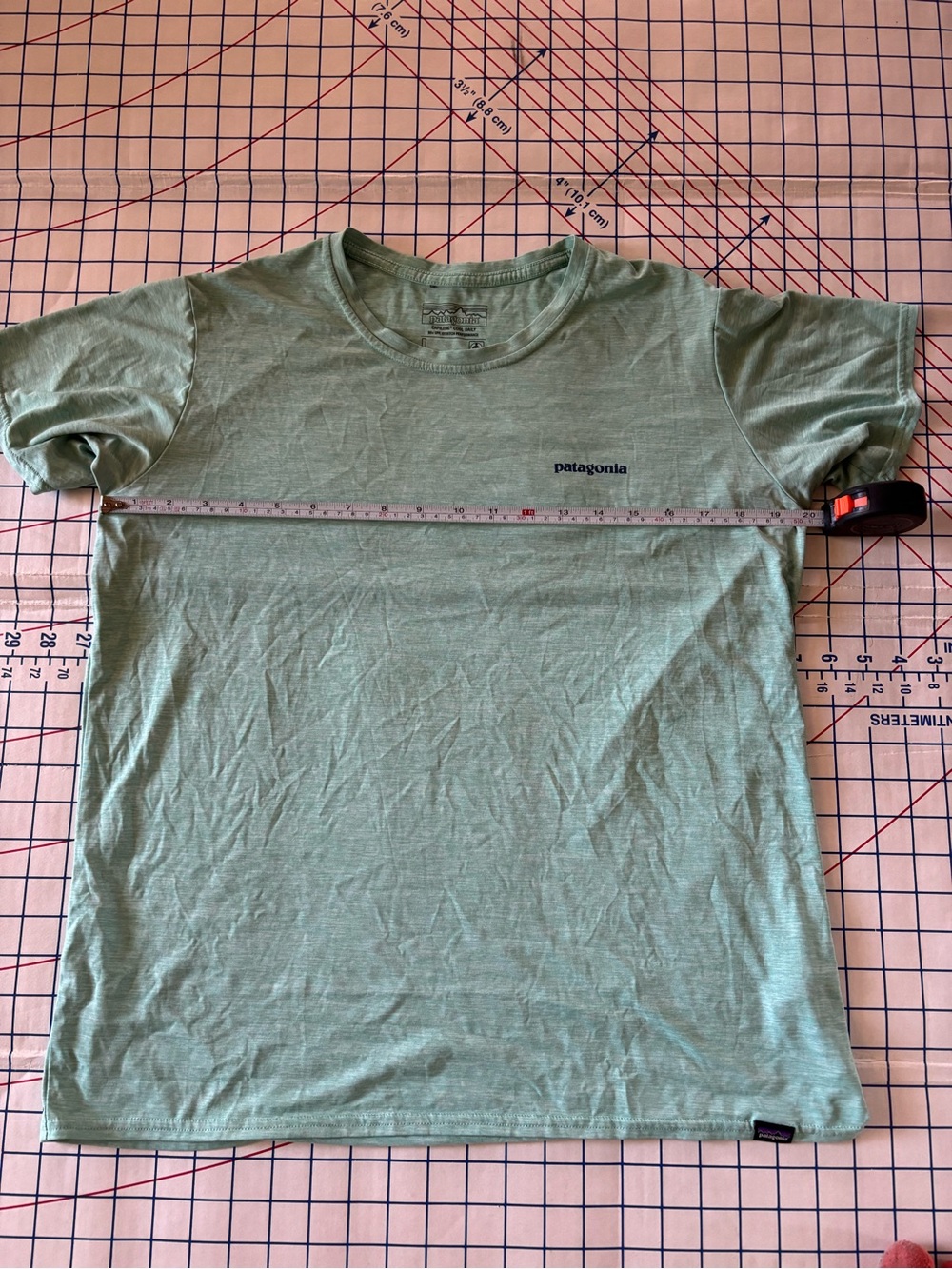Patagonia blue design capilene cool daily shirt - Picture 3 of 4